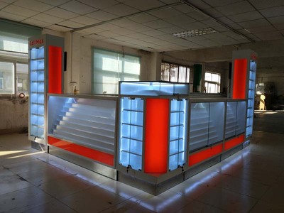 GS-P2 phone accessories kiosk showcases